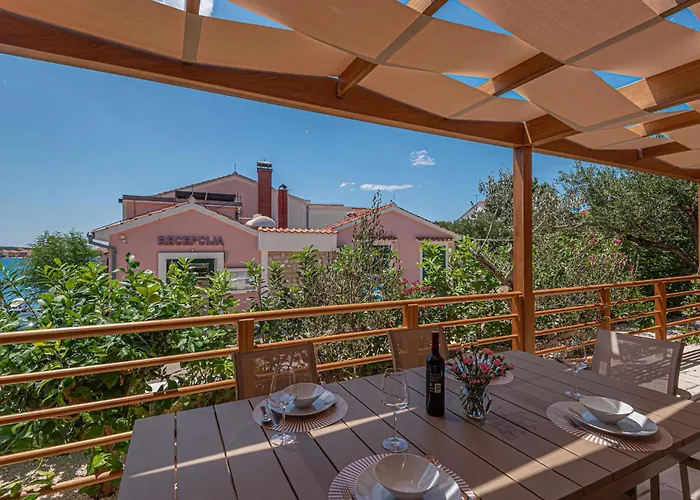 Lovely In Holiday home Brodarica (Sibenik-Knin)